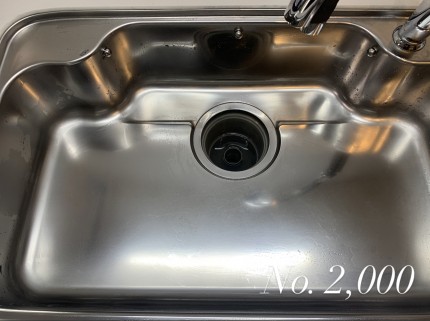 工程7｜2000番。シンク全体に光沢が見られるようになりました。